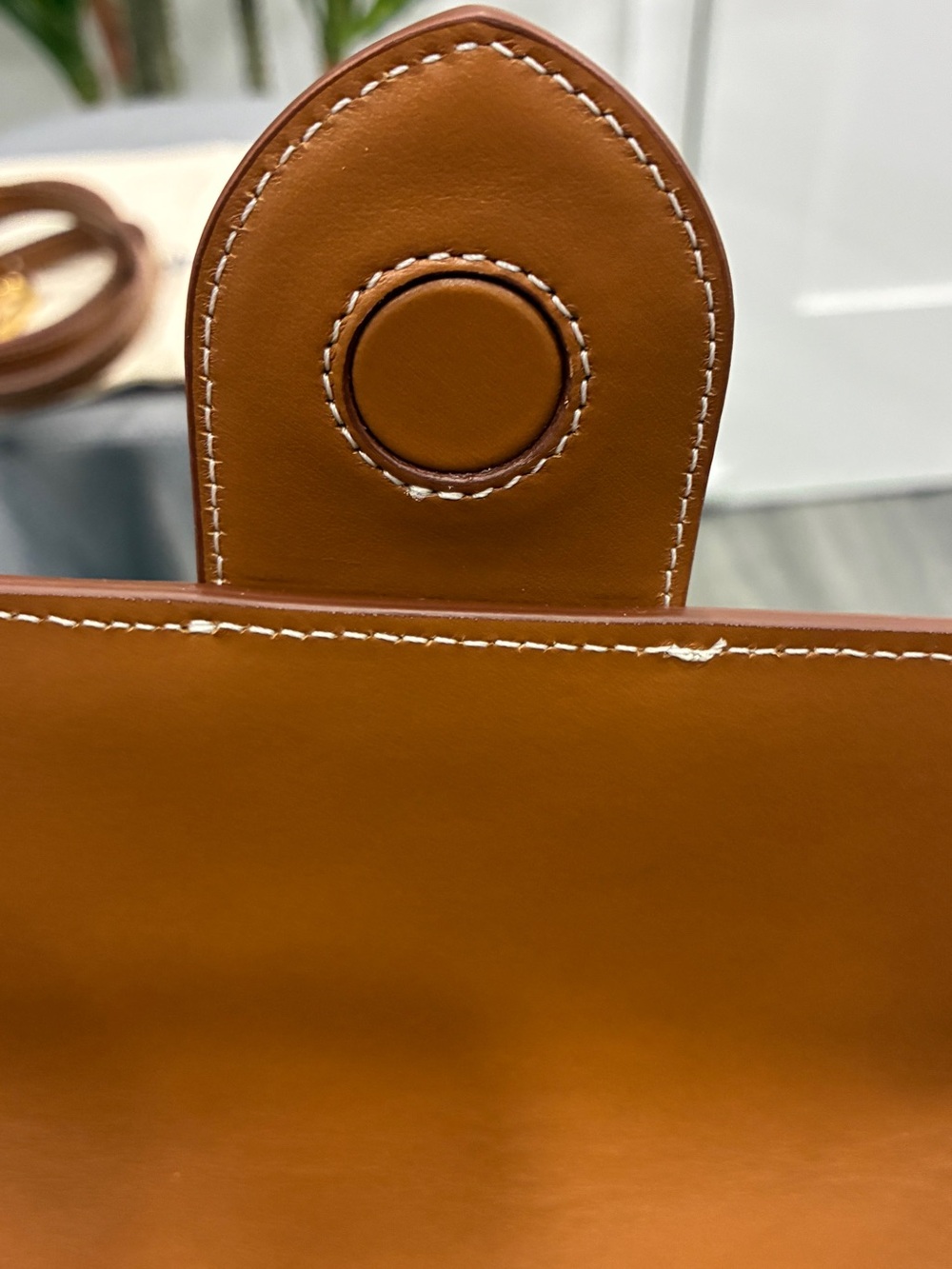 Authentic Jacquemus Brown Top Handle Crossbody gold Hardware Structured Satchel - Picture 2 of 6
